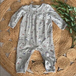 Baby Gap Girl 6-12 Rainbow‎ Jumpsuit.